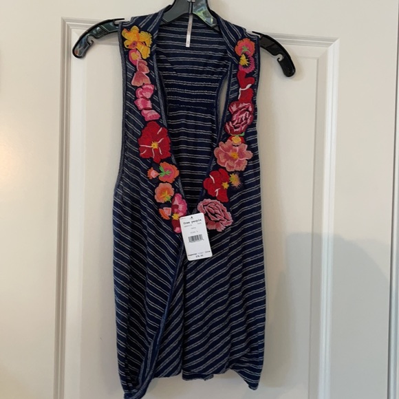 🆕 FREE PEOPLE Frida Embroidered Floral Tank - Picture 7 of 9